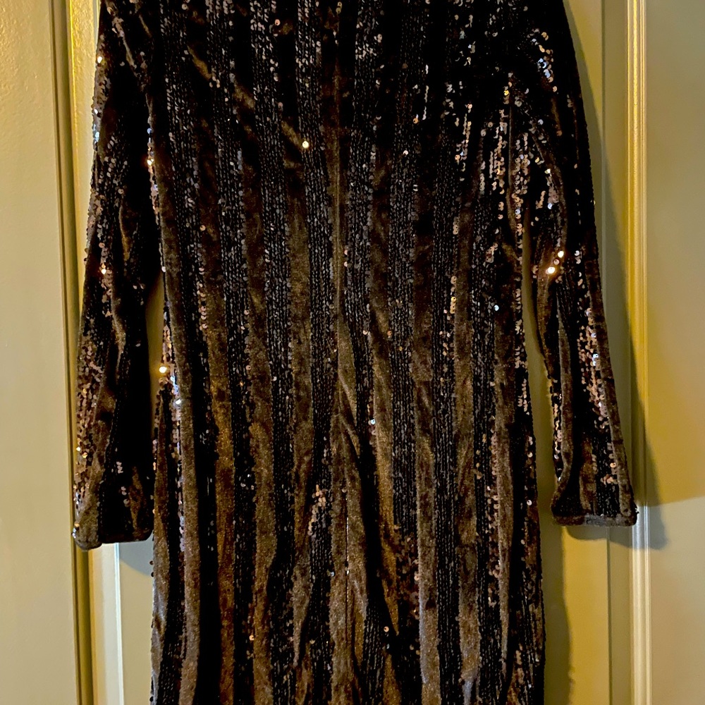 Sequence dress with stretch